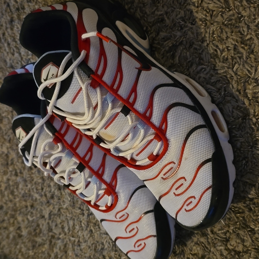 Nike TN Air Max Psychic Red White Black Sneakers 12 CW6975-100